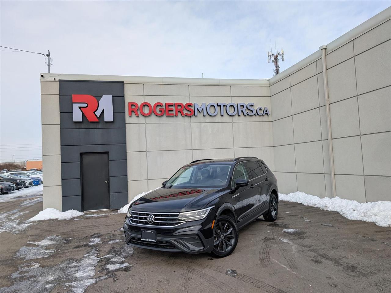 Used 2023 Volkswagen Tiguan 4MOTION - PANO ROOF - LEATHER - TECH FEATURES for sale in Oakville, ON