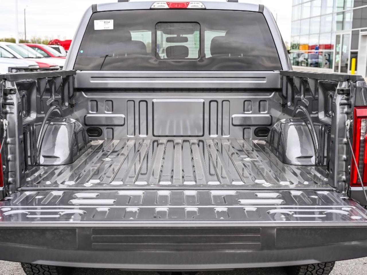 2025 Ford F-150 XLT Photo