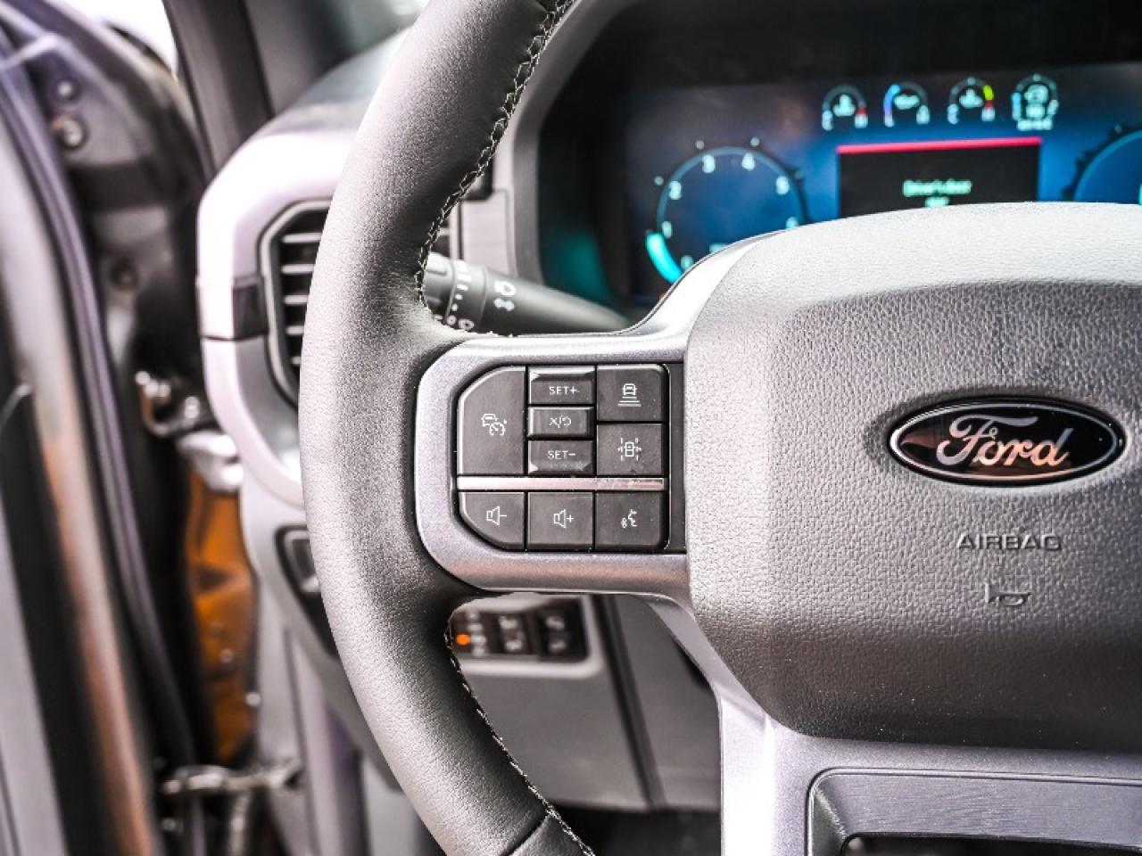 2025 Ford F-150 XLT Photo