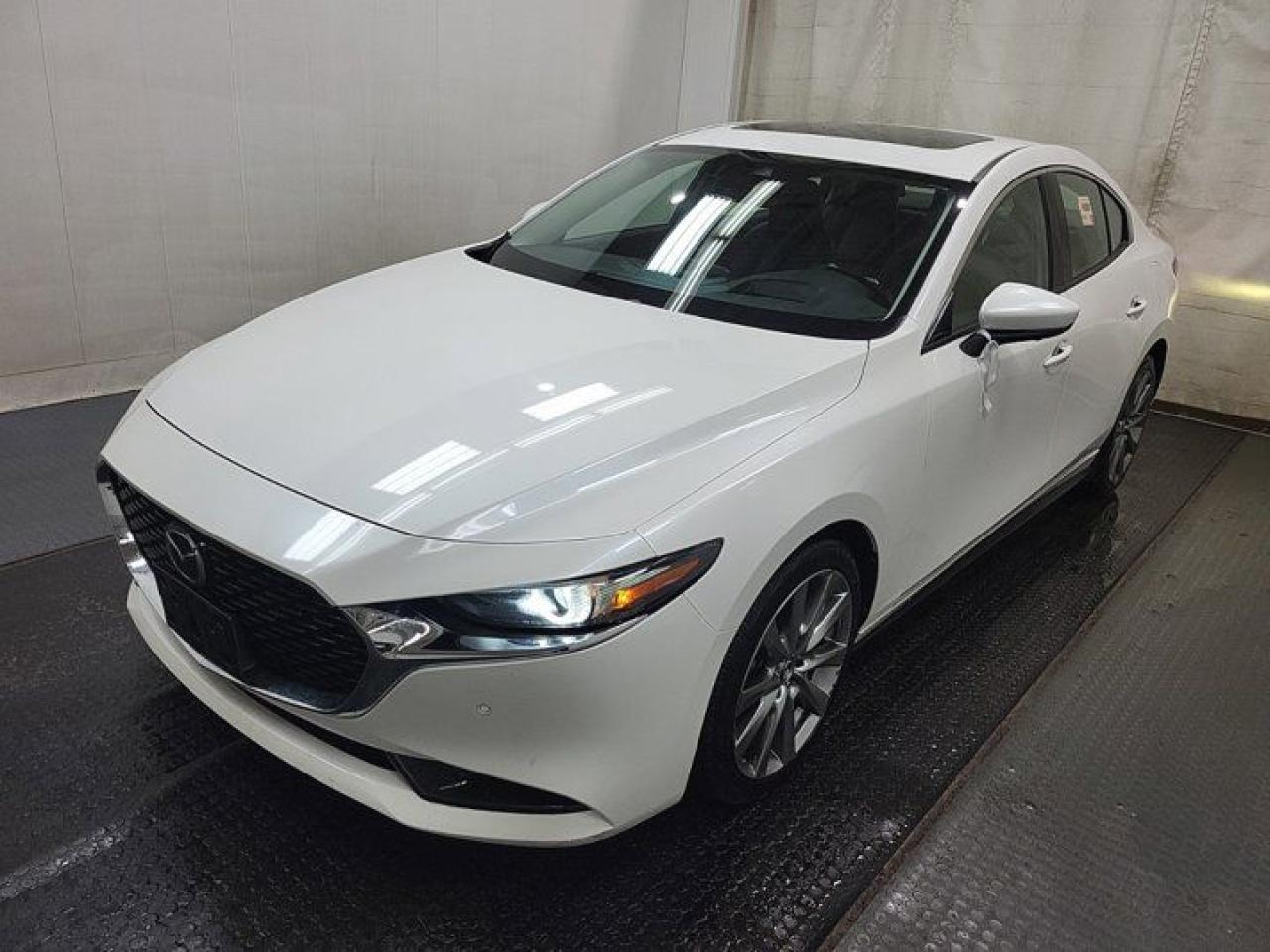 Used 2021 Mazda MAZDA3 GT Sedan | Auto | Leather | Sunroof | HUD | Heated Steering + Seats | CarPlay + Android | and more! for sale in Guelph, ON