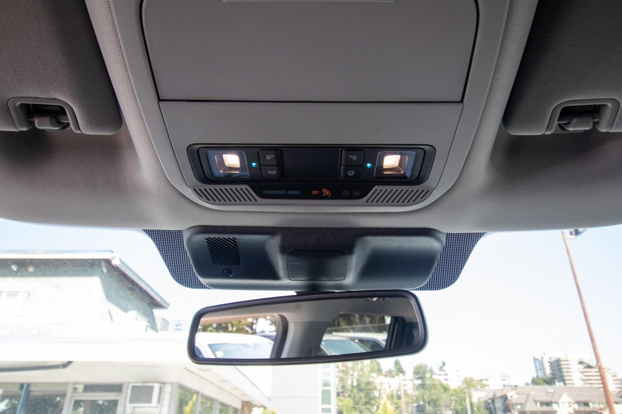 2025 Ford F-150 Lightning XLT 4WD SuperCrew 5.5' Box Photo5