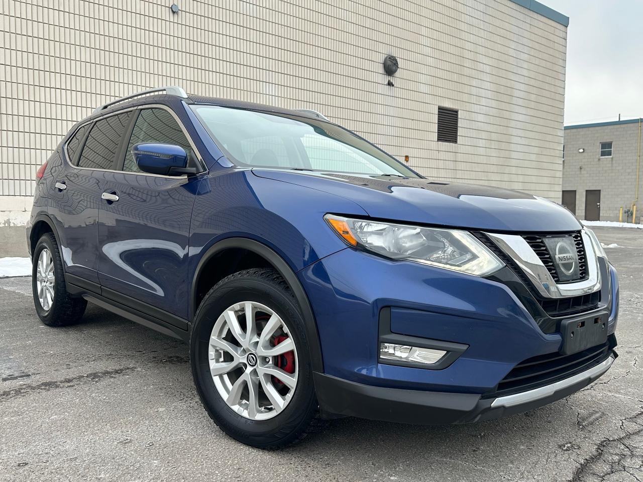 Used 2017 Nissan Rogue SV AWD *SAFETY INCL*CLEAN CARFAX!!* for sale in North York, ON