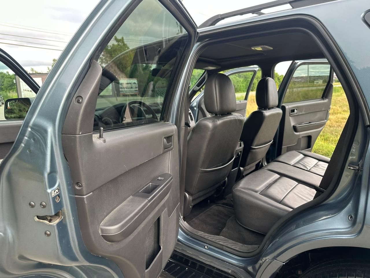 2010 Ford Escape 4WD 4DR V6 AUTO XLT - Photo #14