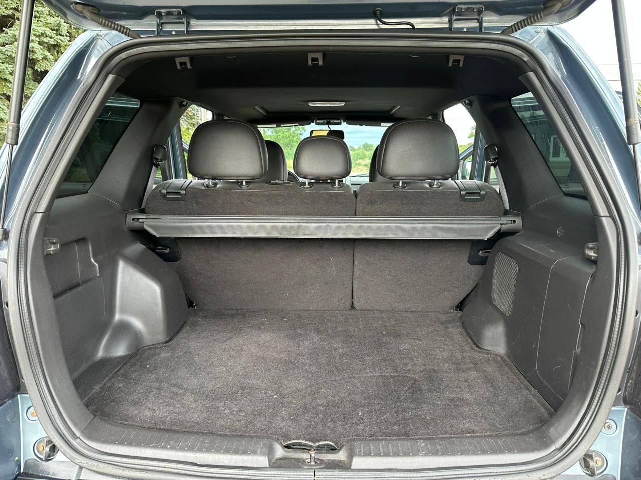 2010 Ford Escape 4WD 4DR V6 AUTO XLT - Photo #17