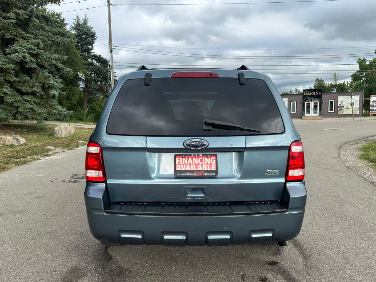 2010 Ford Escape 4WD 4DR V6 AUTO XLT - Photo #5