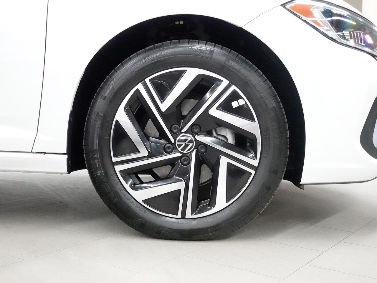 2023 Volkswagen Jetta HIGHLINE | Nav | Leather | Panoroof | AmbientLight Photo