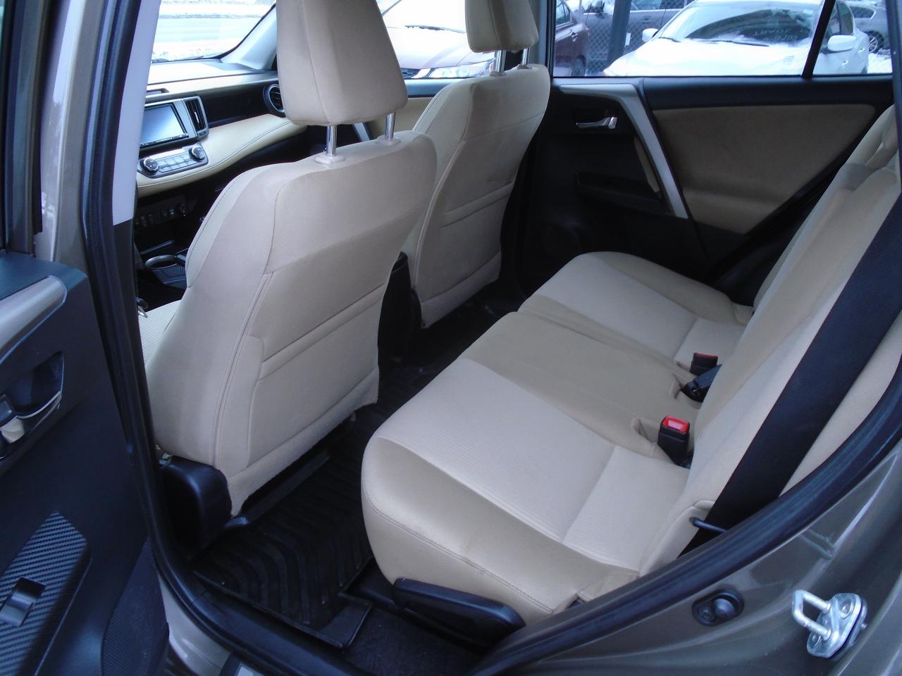 2014 Toyota RAV4 XLE/ ONE OWNER/NO ACCIDENT/ SUNROOF /REAR CAM/MINT - Photo #11