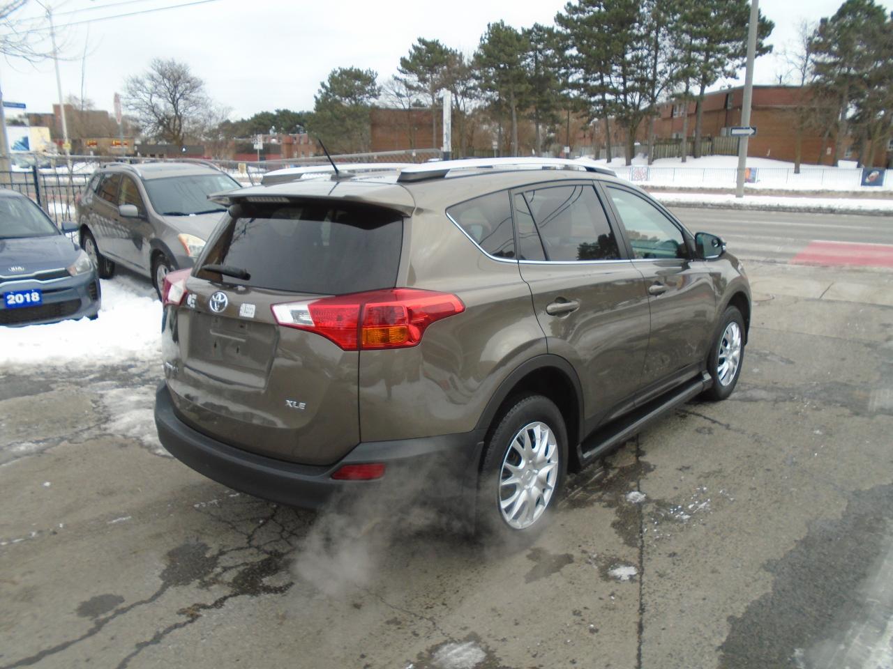 2014 Toyota RAV4 XLE/ ONE OWNER/NO ACCIDENT/ SUNROOF /REAR CAM/MINT - Photo #5