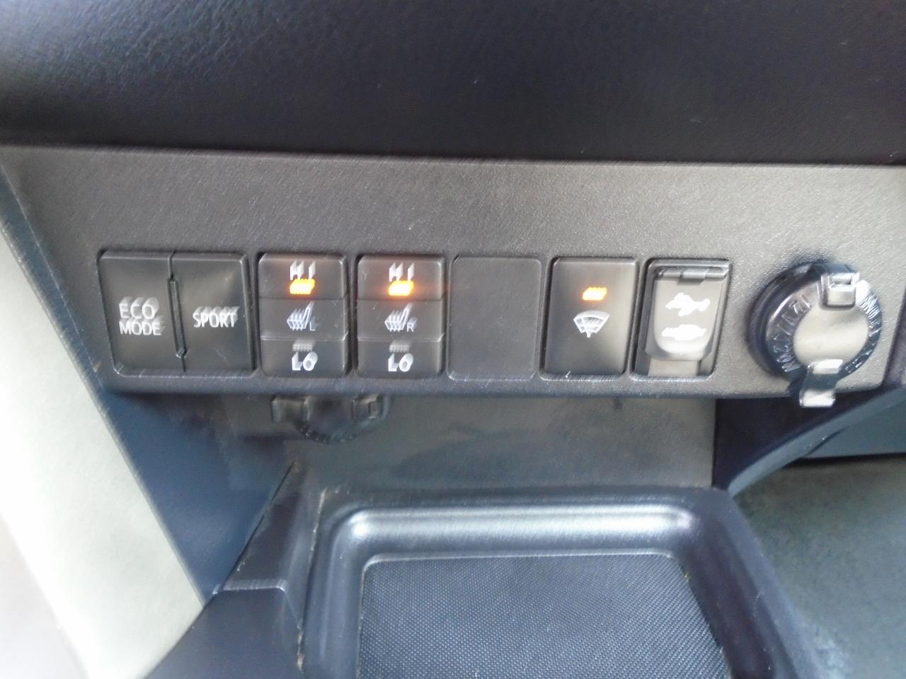 2014 Toyota RAV4 XLE/ ONE OWNER/NO ACCIDENT/ SUNROOF /REAR CAM/MINT - Photo #17