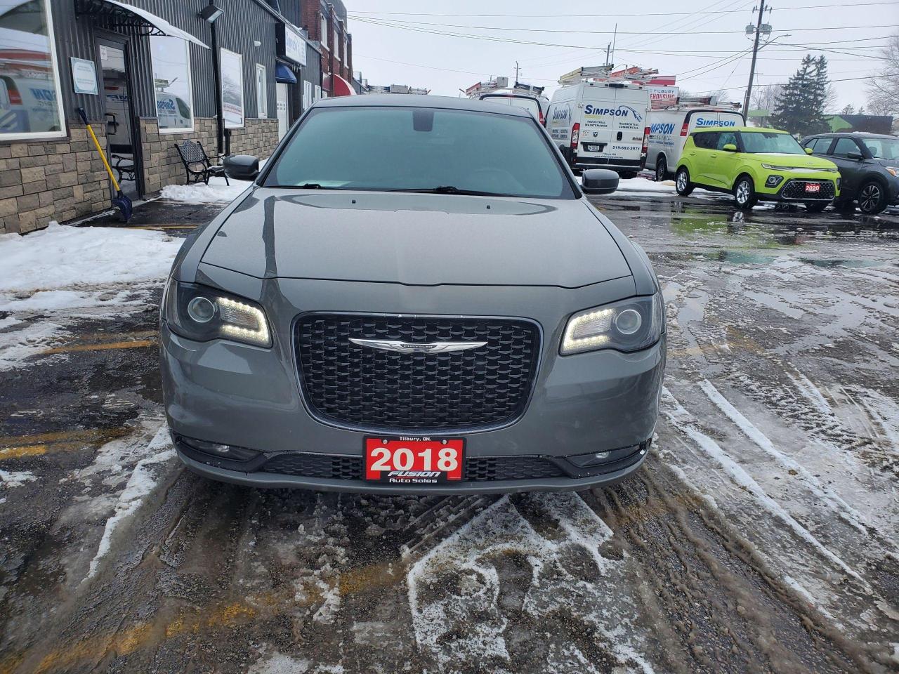 2018 Chrysler 300 300S-LEATHER-REAR CAMERA-HEATED SEATS-BLUETOOTH - Photo #7