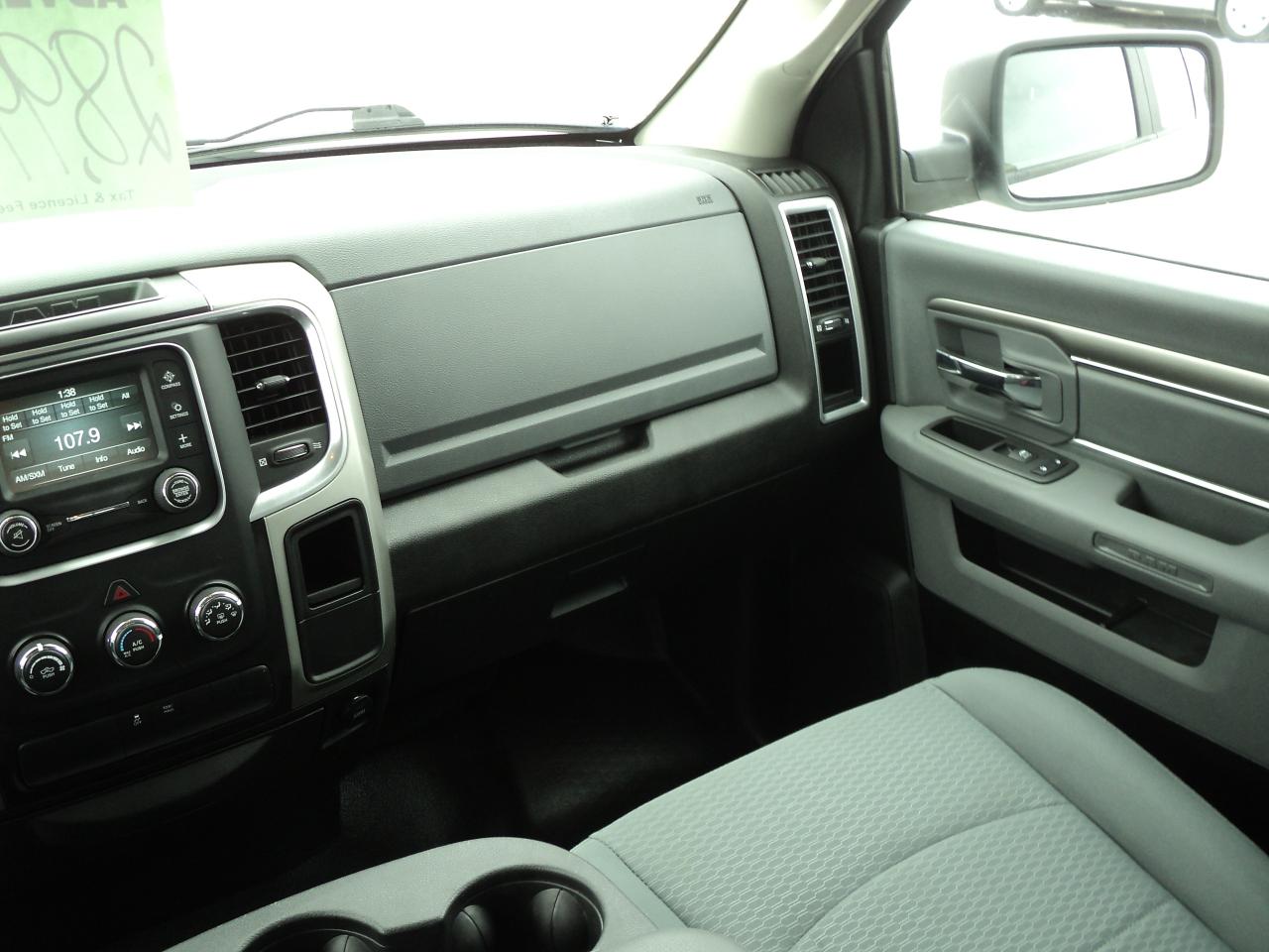 2020 RAM 1500 Classic SLT QuadCab 4x4 3.6L6cyl  6'4" Box BackUpCan - Photo #16