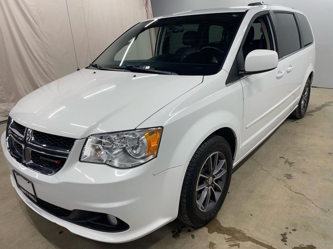 2016 Dodge Grand Caravan SXT Premium Plus Photo3