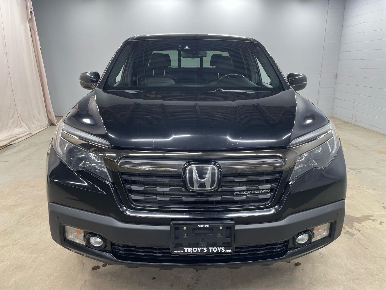 2019 Honda Ridgeline Black Edition Photo2