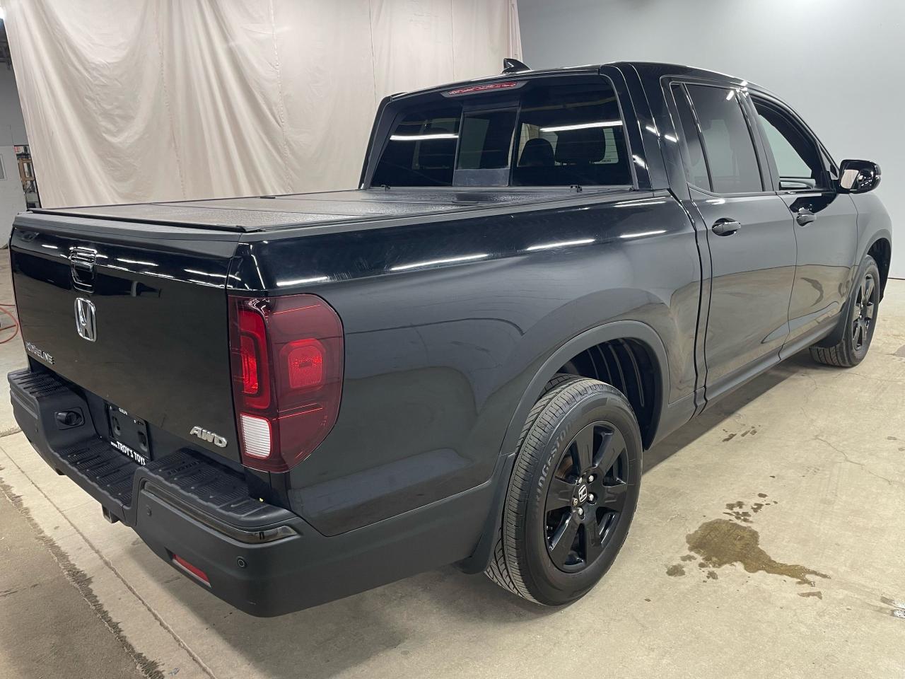 2019 Honda Ridgeline Black Edition Photo6