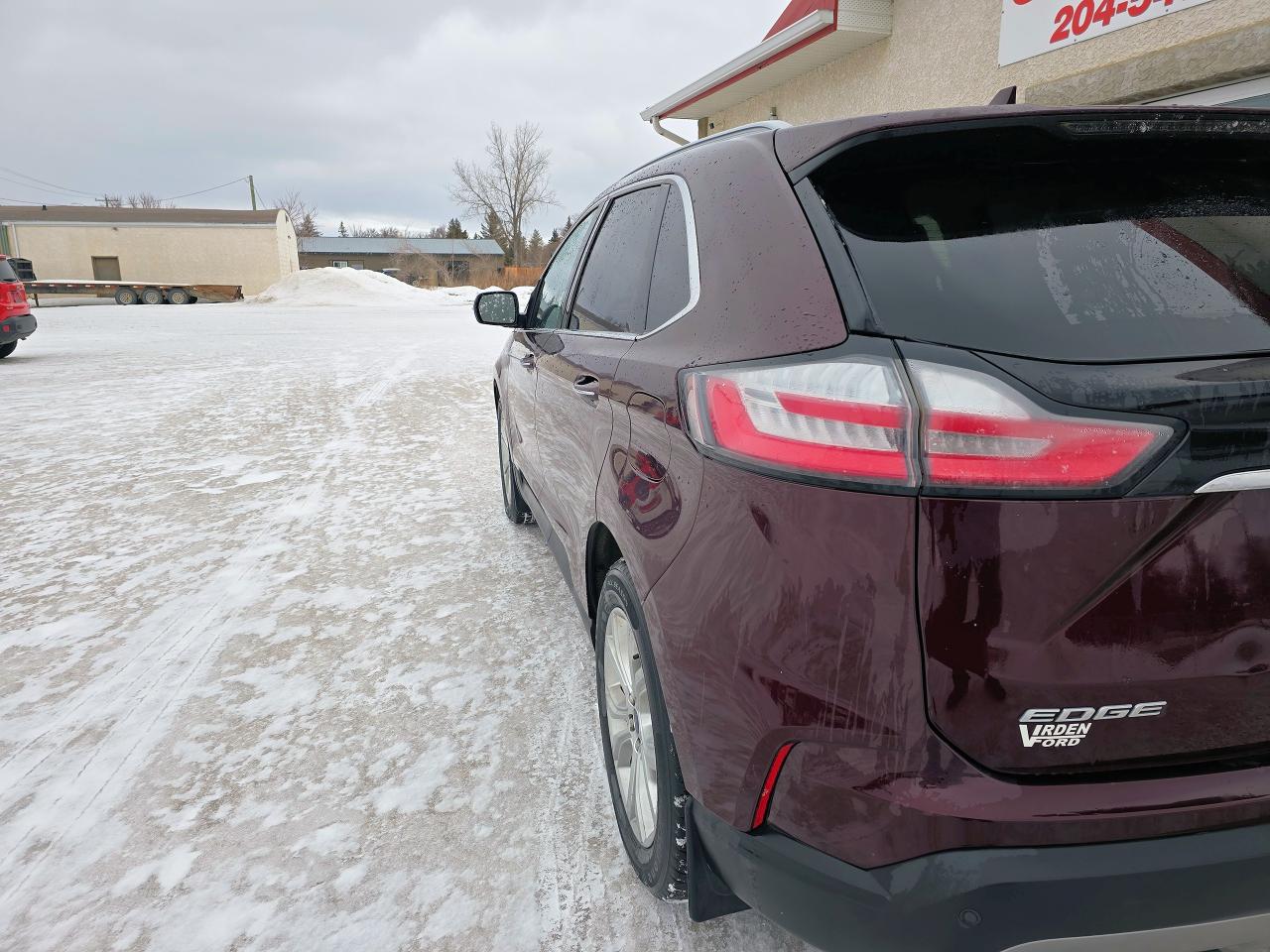 2020 Ford Edge Titanium AWD - Photo #13