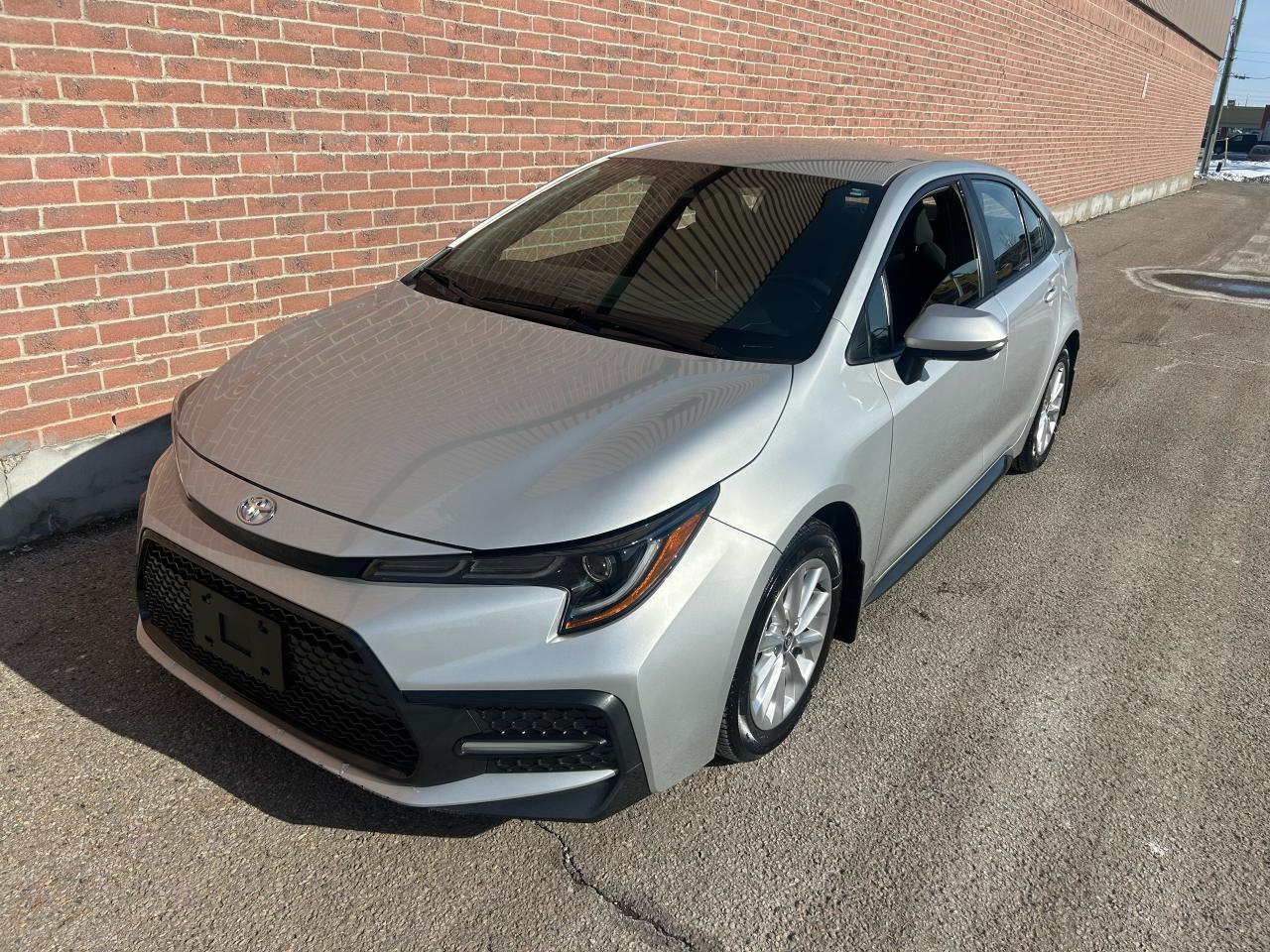 2021 Toyota Corolla SE - Photo #2