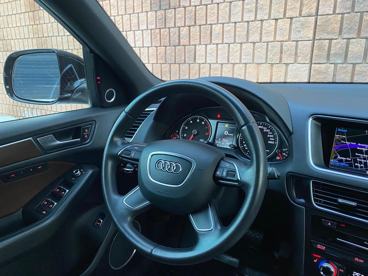 2015 Audi Q5 3.0T-QUATTRO-TECHNIK-NAVI-CAMERA-PANO ROOF-1 OWNER - Photo #13