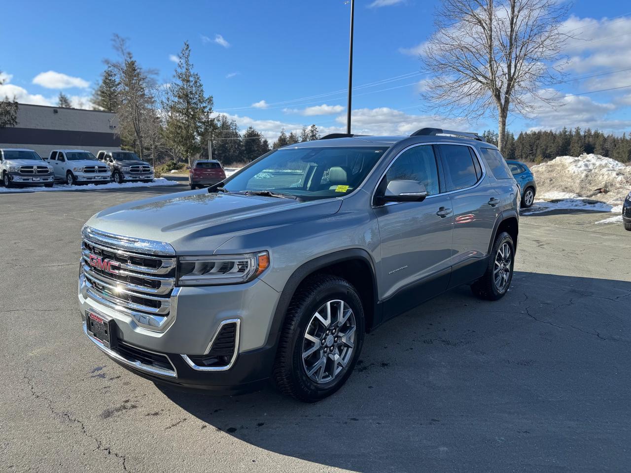 Used 2023 GMC Acadia SLT for sale in Campbell River, BC