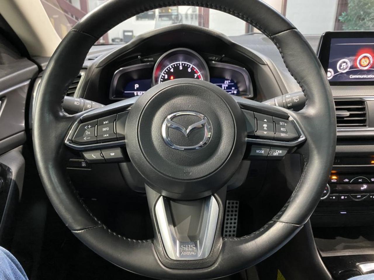 2017 Mazda MAZDA3 Grand Touring Photo13