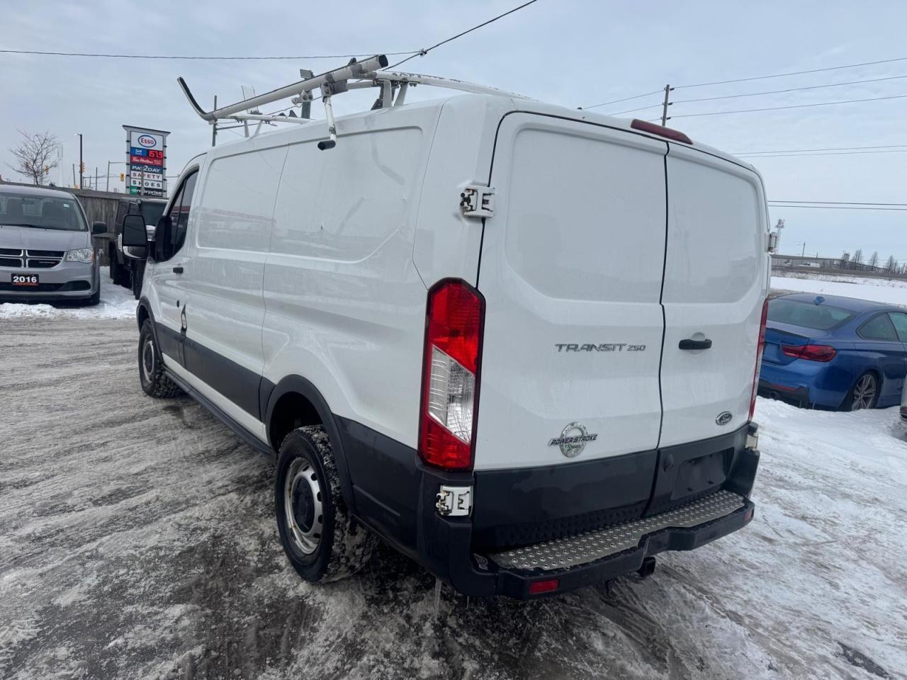 2015 Ford Transit Cargo Van T250, LOW ROOF, 130" WB, DIESEL, RUNS WELL, AS IS - Photo #3