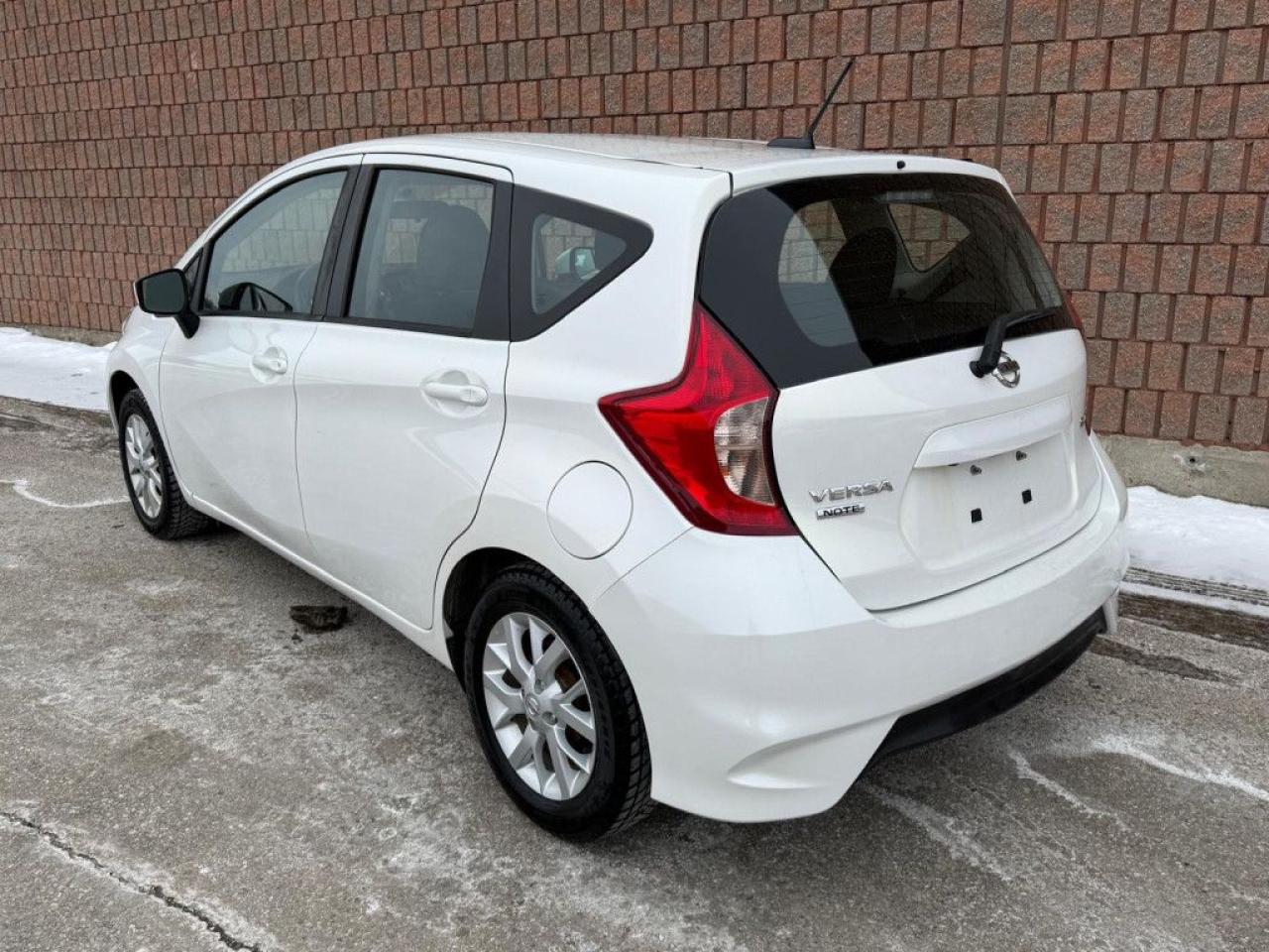 2017 Nissan Versa Note SV | BACKUP CAM | ALLOY WHEELS | BLUETOOTH | HEATED SEATS | REMOTE STARTER | - Photo #4