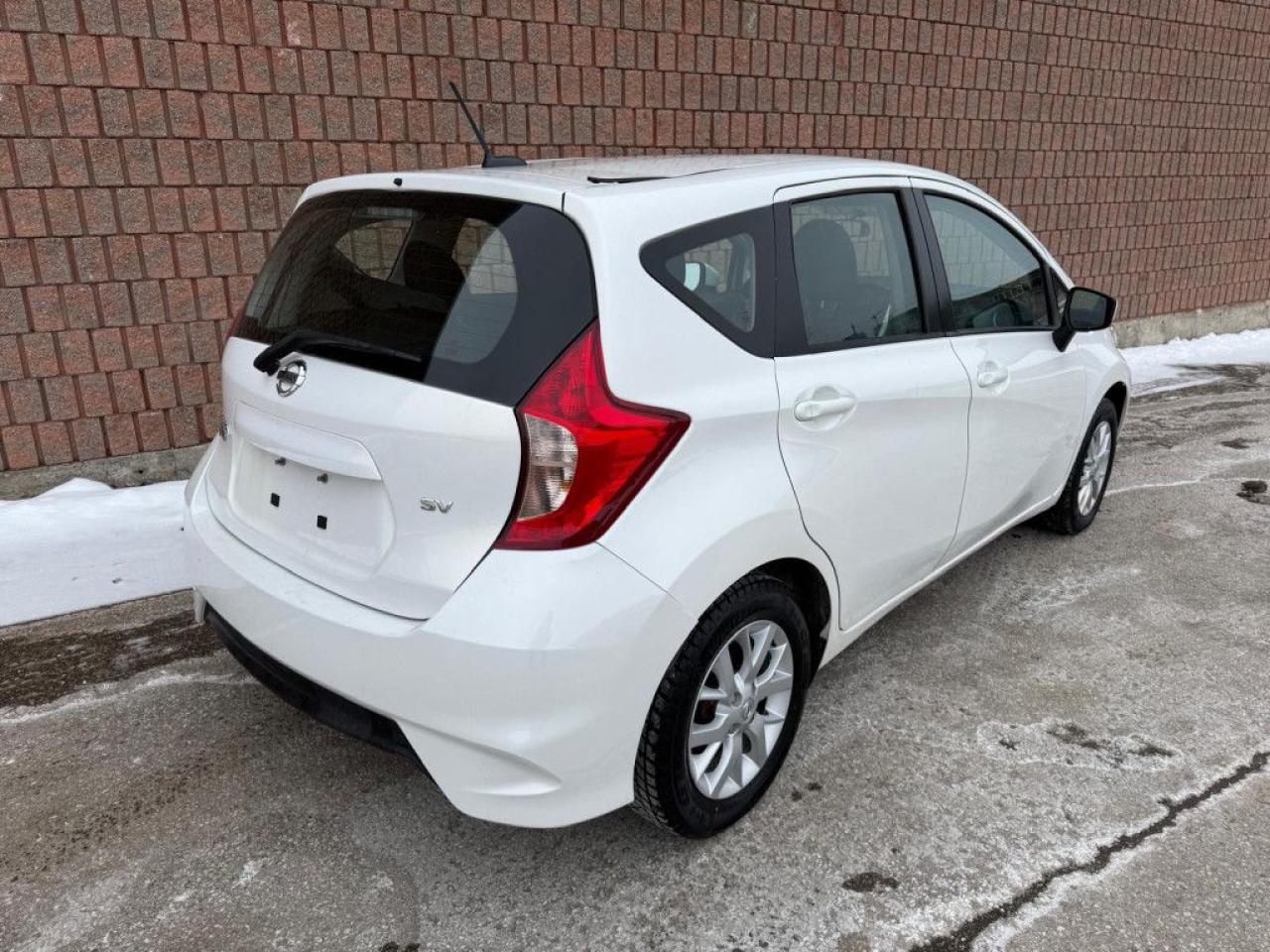 2017 Nissan Versa Note SV | BACKUP CAM | ALLOY WHEELS | BLUETOOTH | HEATED SEATS | REMOTE STARTER | - Photo #5