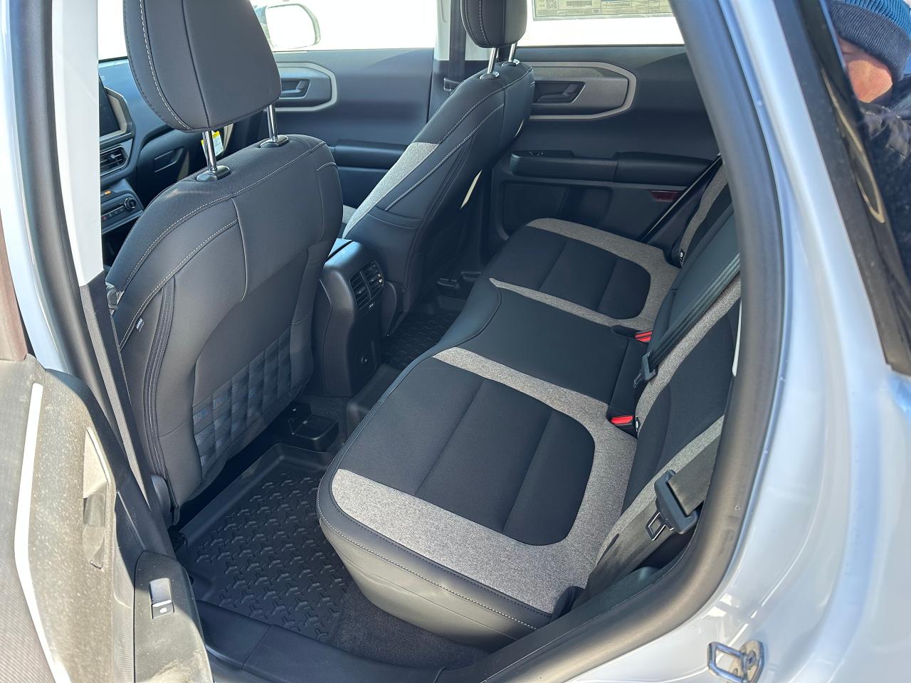 2025 Ford Bronco Sport BIG BEND 4x4 200A Photo4
