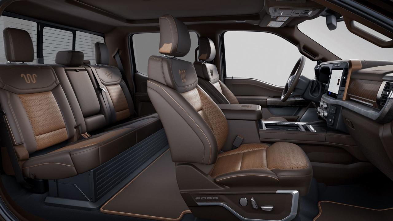 2025 Ford F-350 Super Duty DRW King Ranch Photo5