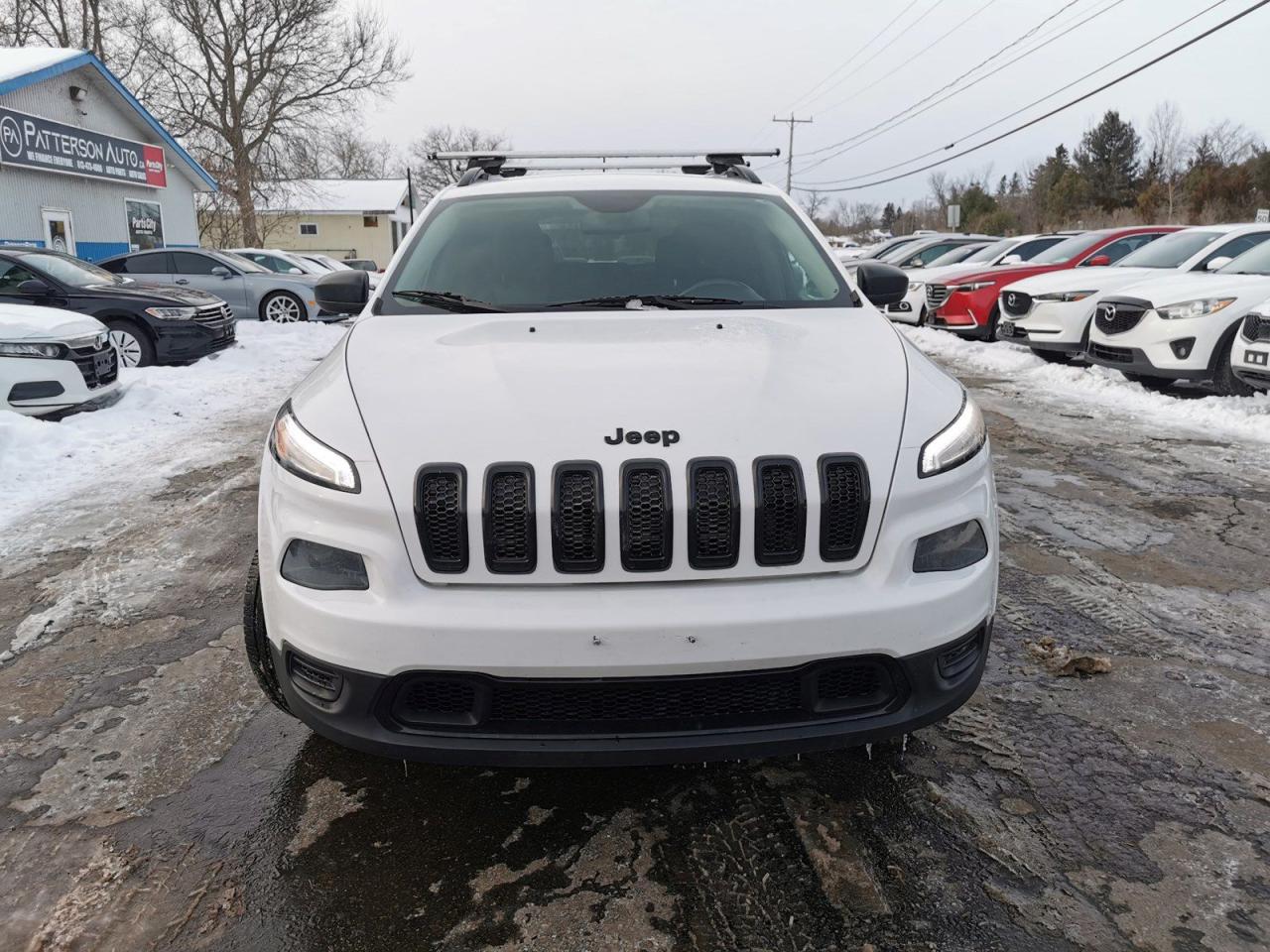 2018 Jeep Cherokee SPORT 4WD - Photo #8