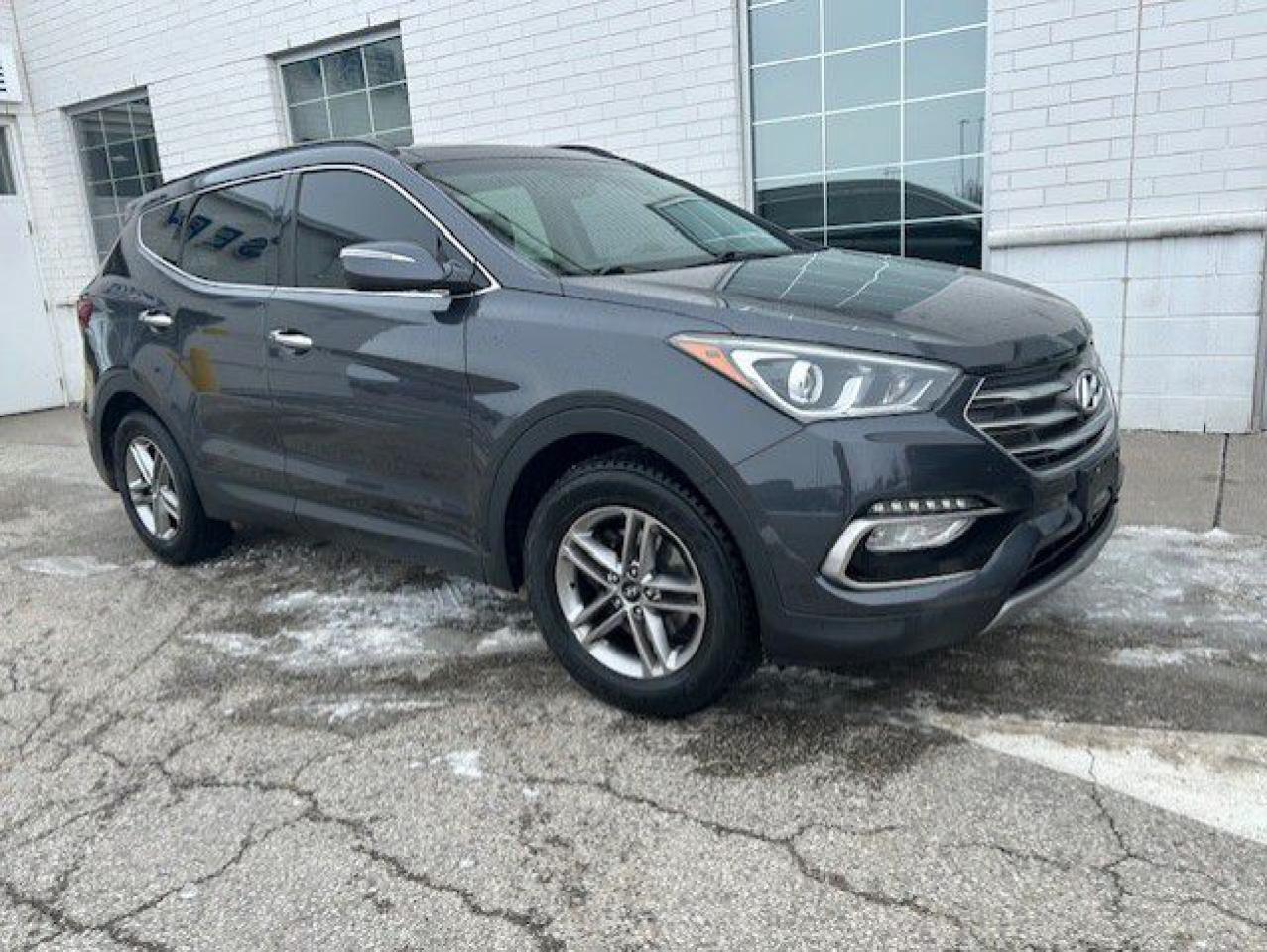 Used 2017 Hyundai Santa Fe Sport 2.4L Luxury 4 portes TI for sale in Watford, ON