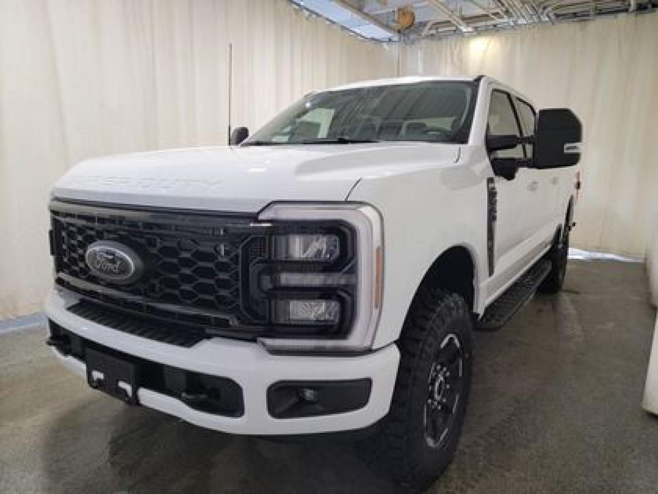 New 2025 Ford F-250 XLT for sale in Regina, SK