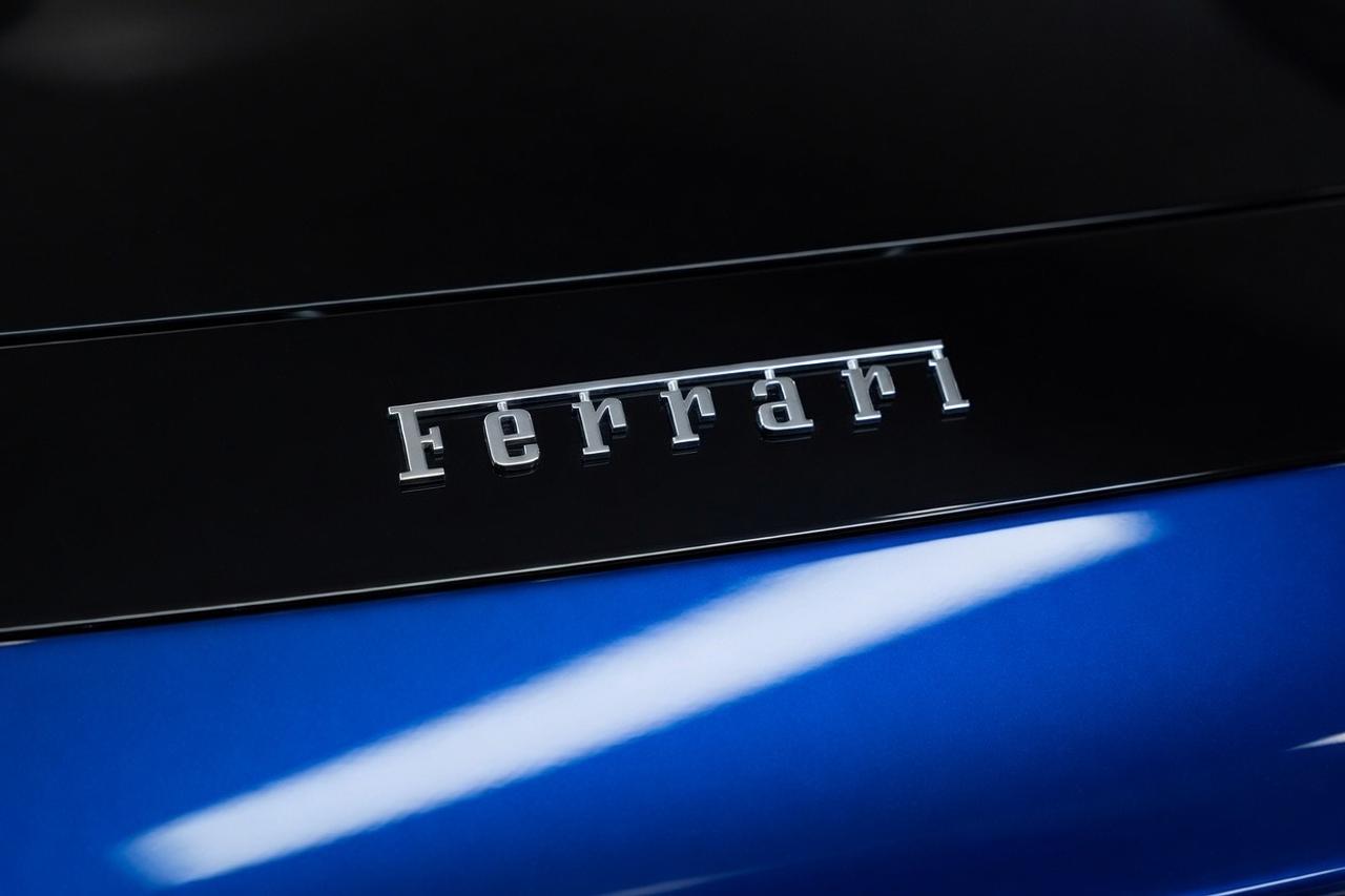 2016 Ferrari 488 GTB  Photo