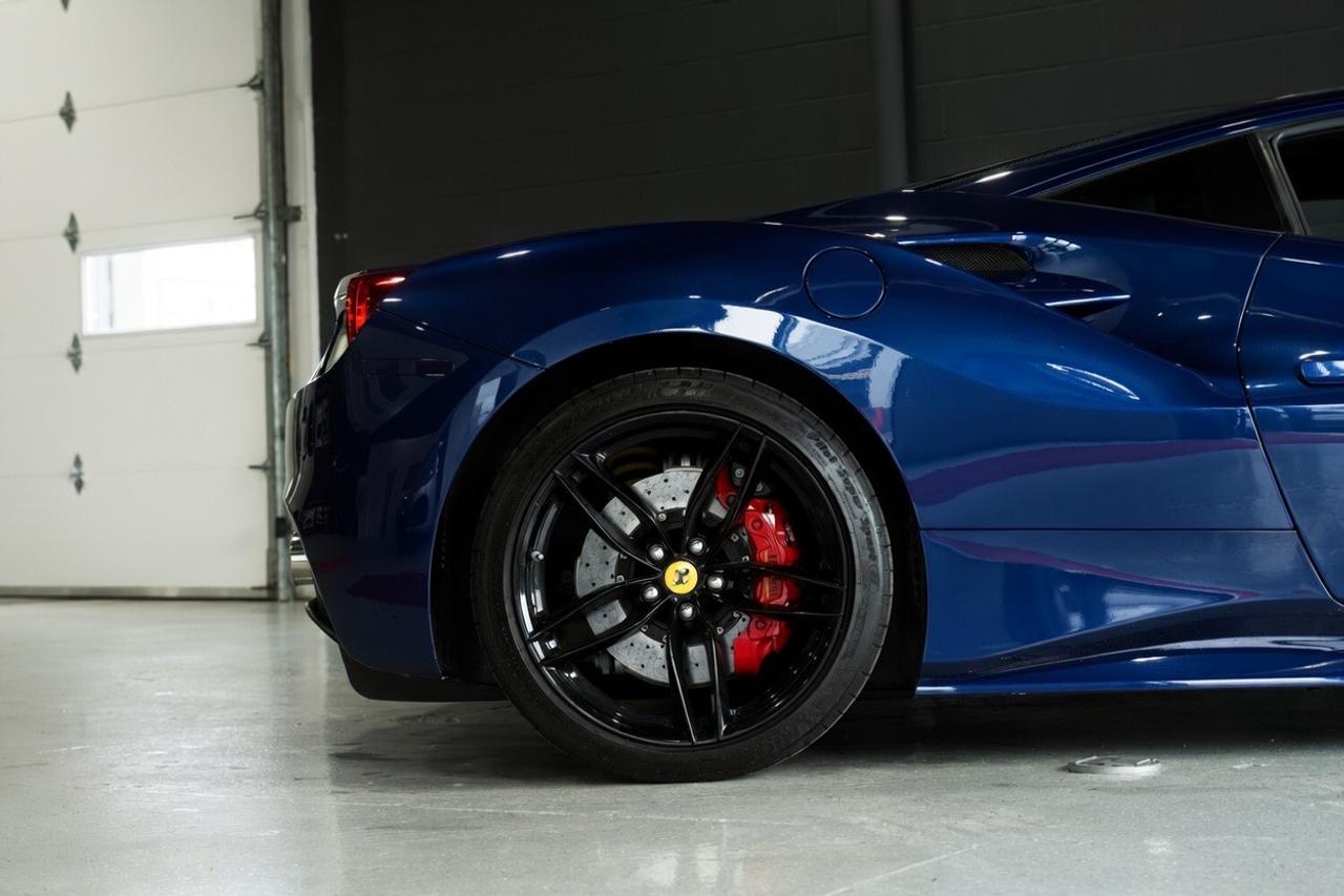 2016 Ferrari 488 GTB  Photo
