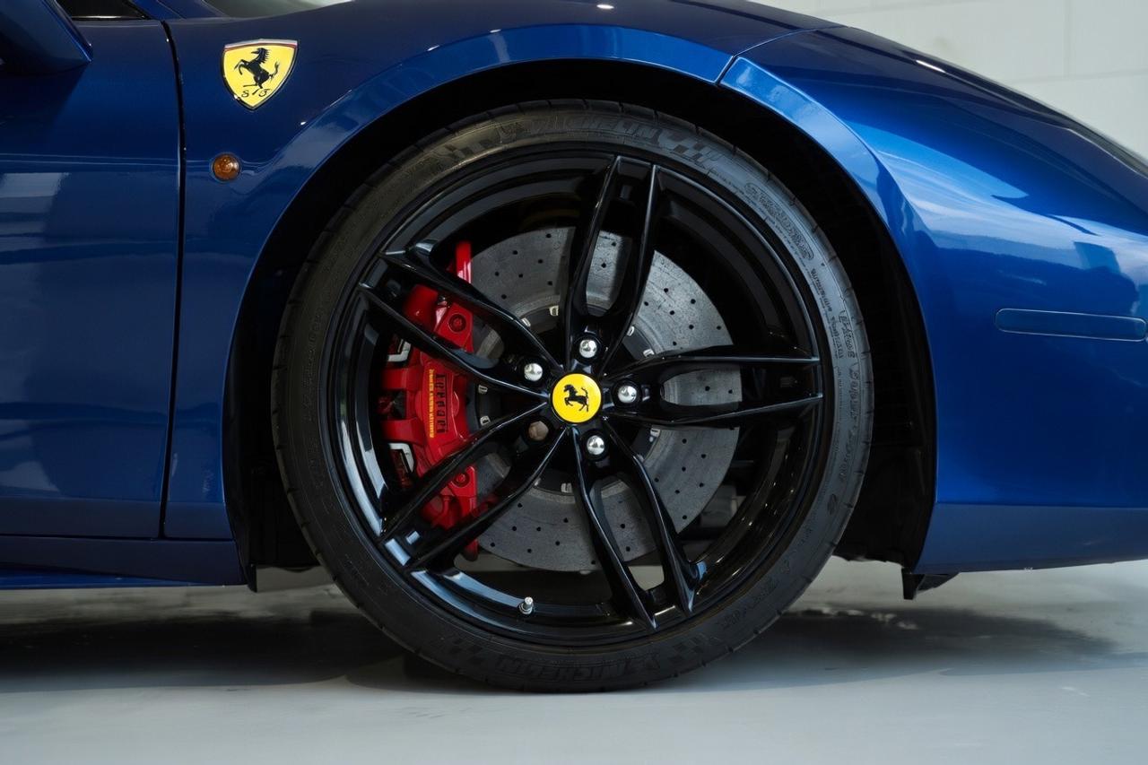 2016 Ferrari 488 GTB  Photo