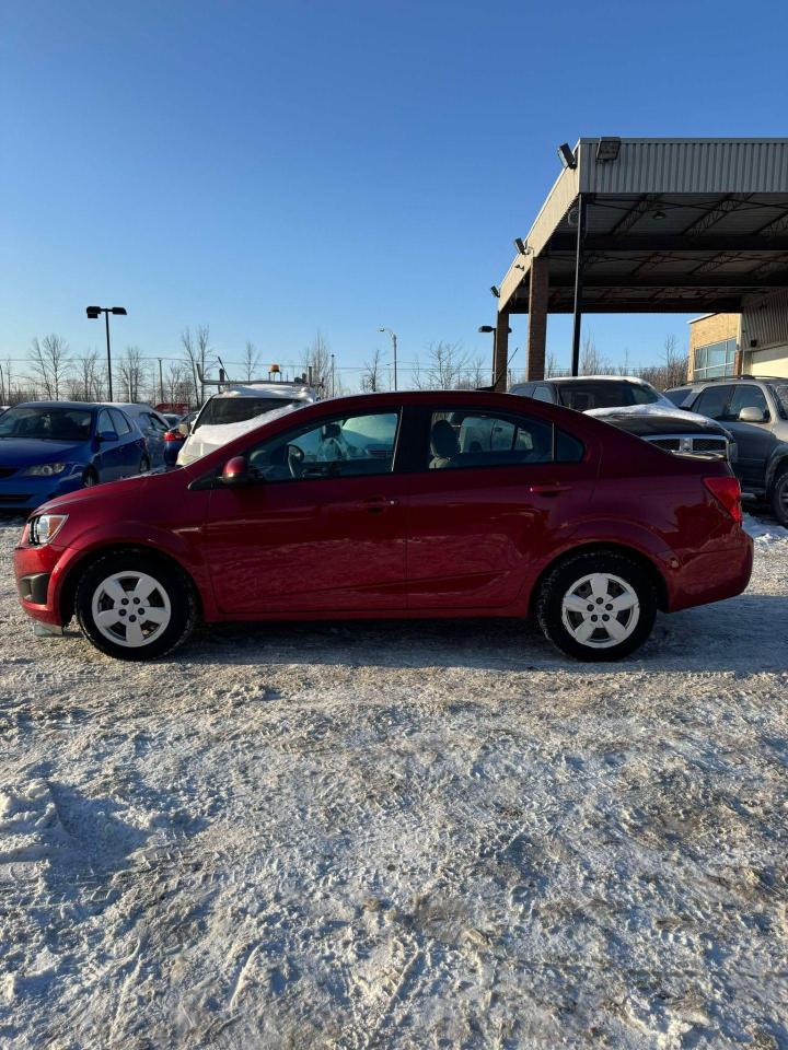 2012 Chevrolet Sonic  - Photo #4