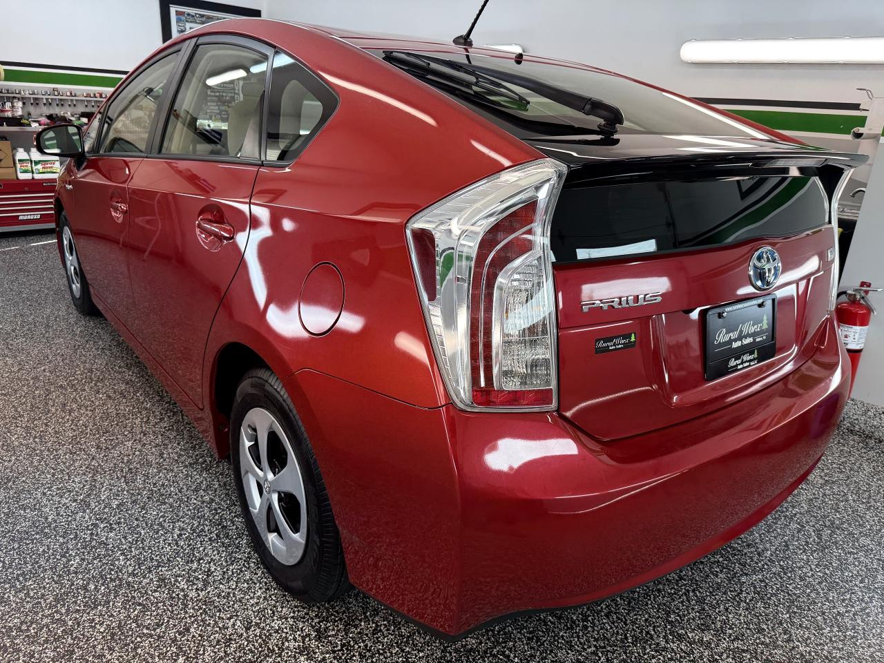 2015 Toyota Prius 5DR HB - Photo #4