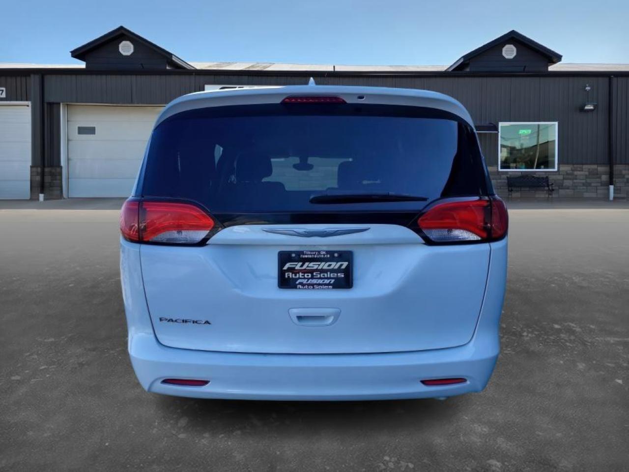 2017 Chrysler Pacifica LX-STO-N-GO-DUAL AIR/HEAT-BLUETOOTH - Photo #4