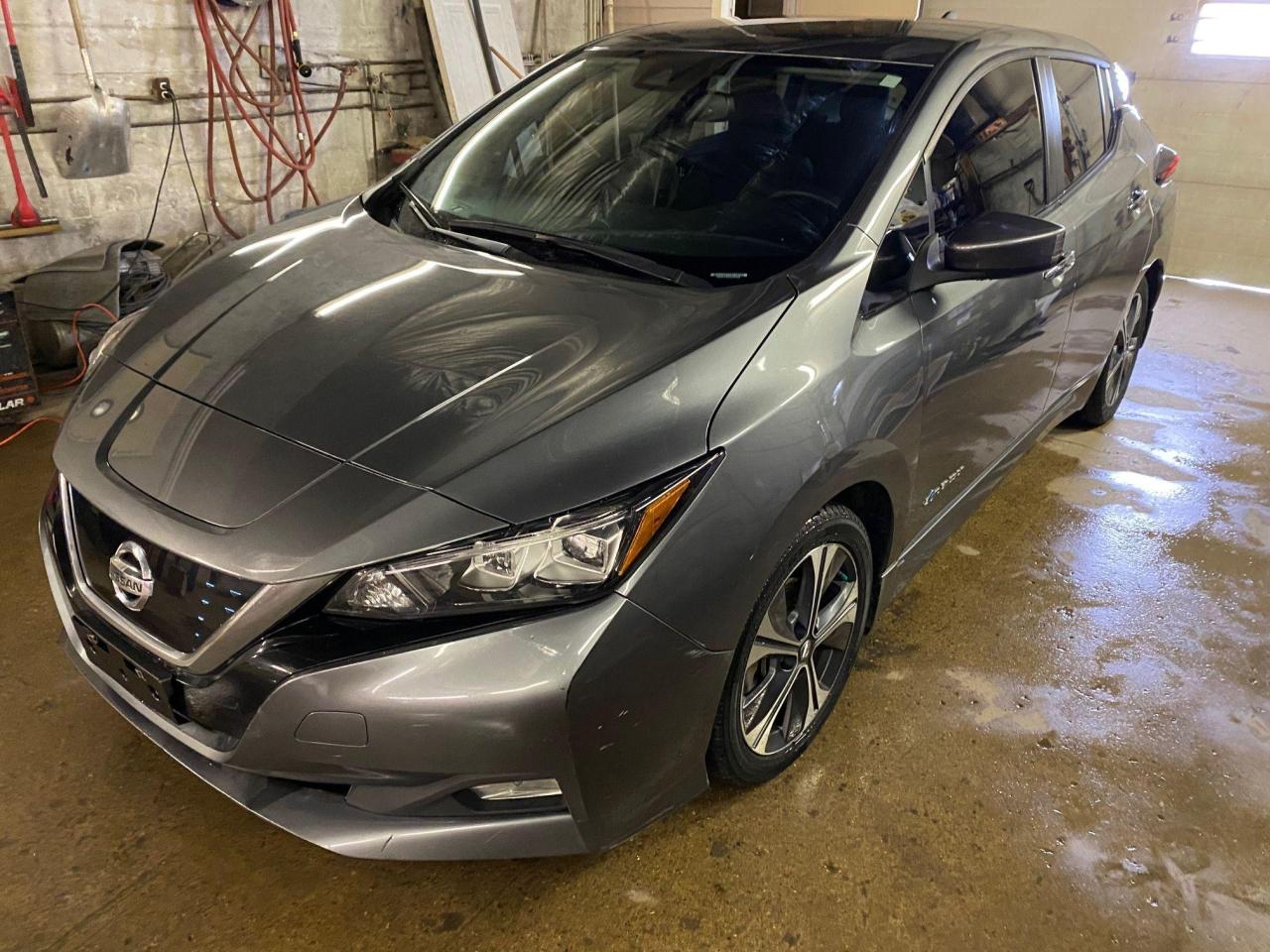 2018 Nissan Leaf SV Hatchback - Photo #4