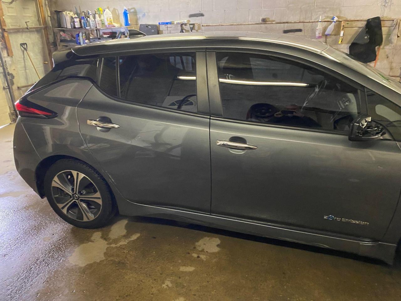 2018 Nissan Leaf SV Hatchback - Photo #8