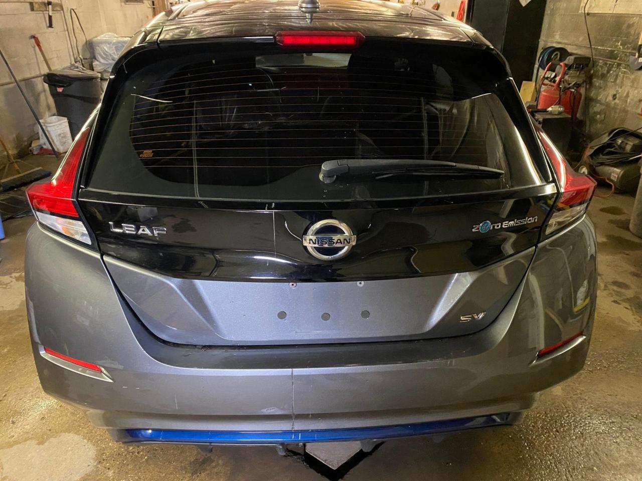 2018 Nissan Leaf SV Hatchback - Photo #10