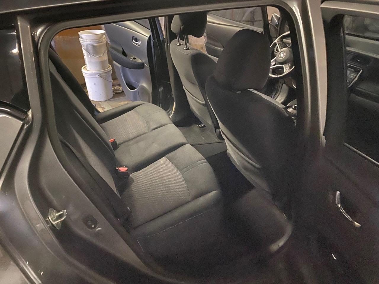 2018 Nissan Leaf SV Hatchback - Photo #12