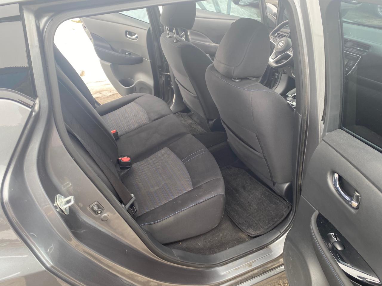2018 Nissan Leaf SV Hatchback - Photo #23