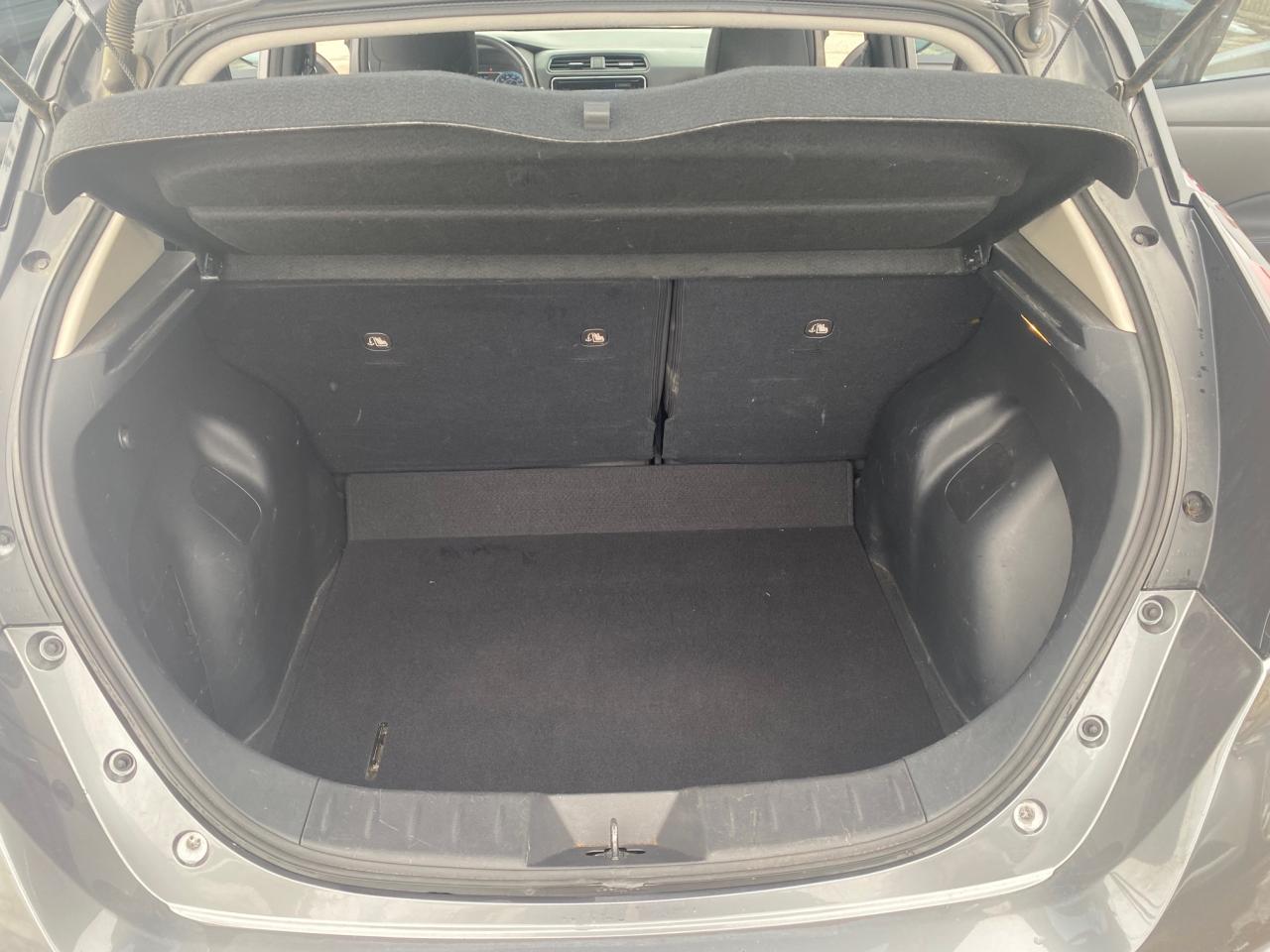 2018 Nissan Leaf SV Hatchback - Photo #24