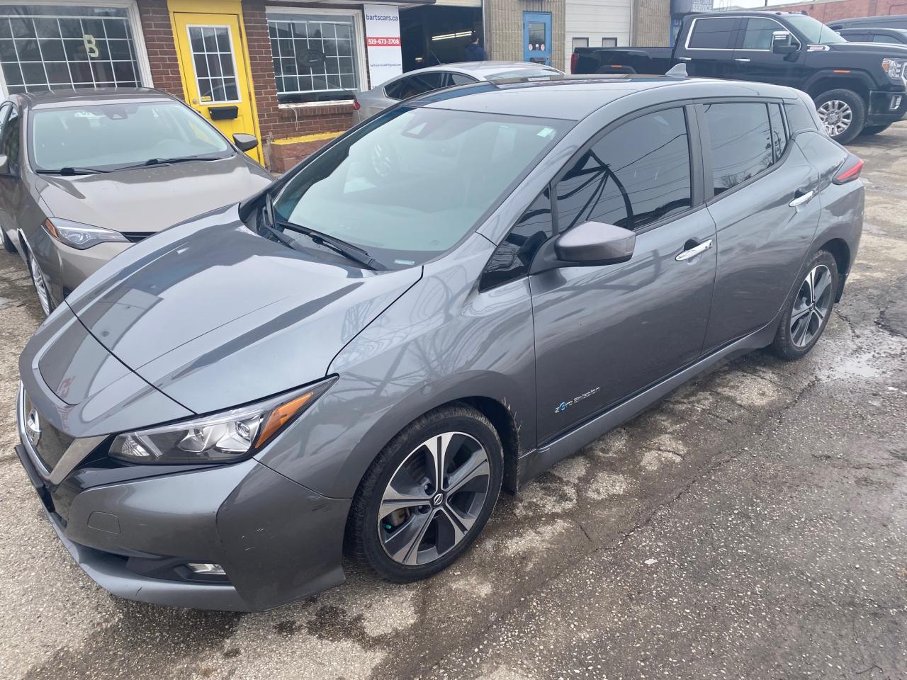 2018 Nissan Leaf SV Hatchback - Photo #35
