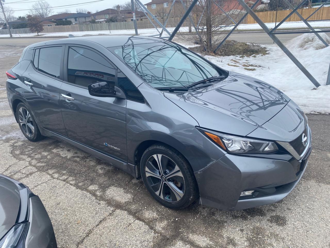 2018 Nissan Leaf SV Hatchback - Photo #30