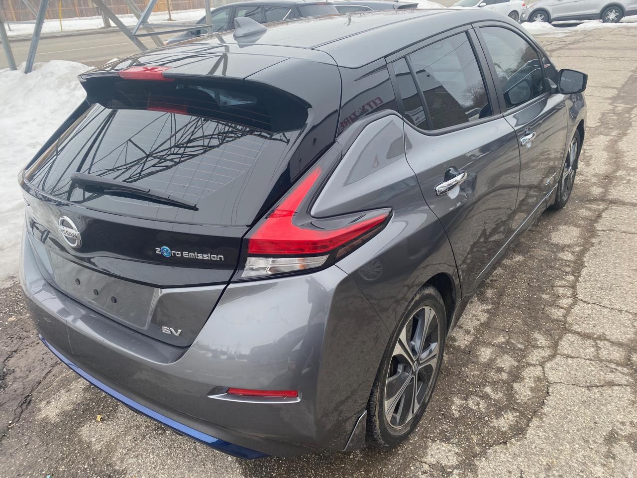 2018 Nissan Leaf SV Hatchback - Photo #28
