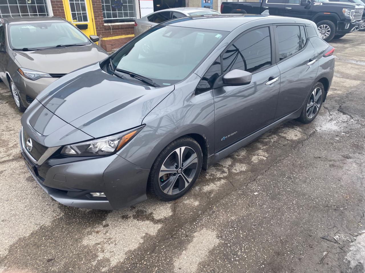 2018 Nissan Leaf SV Hatchback - Photo #37