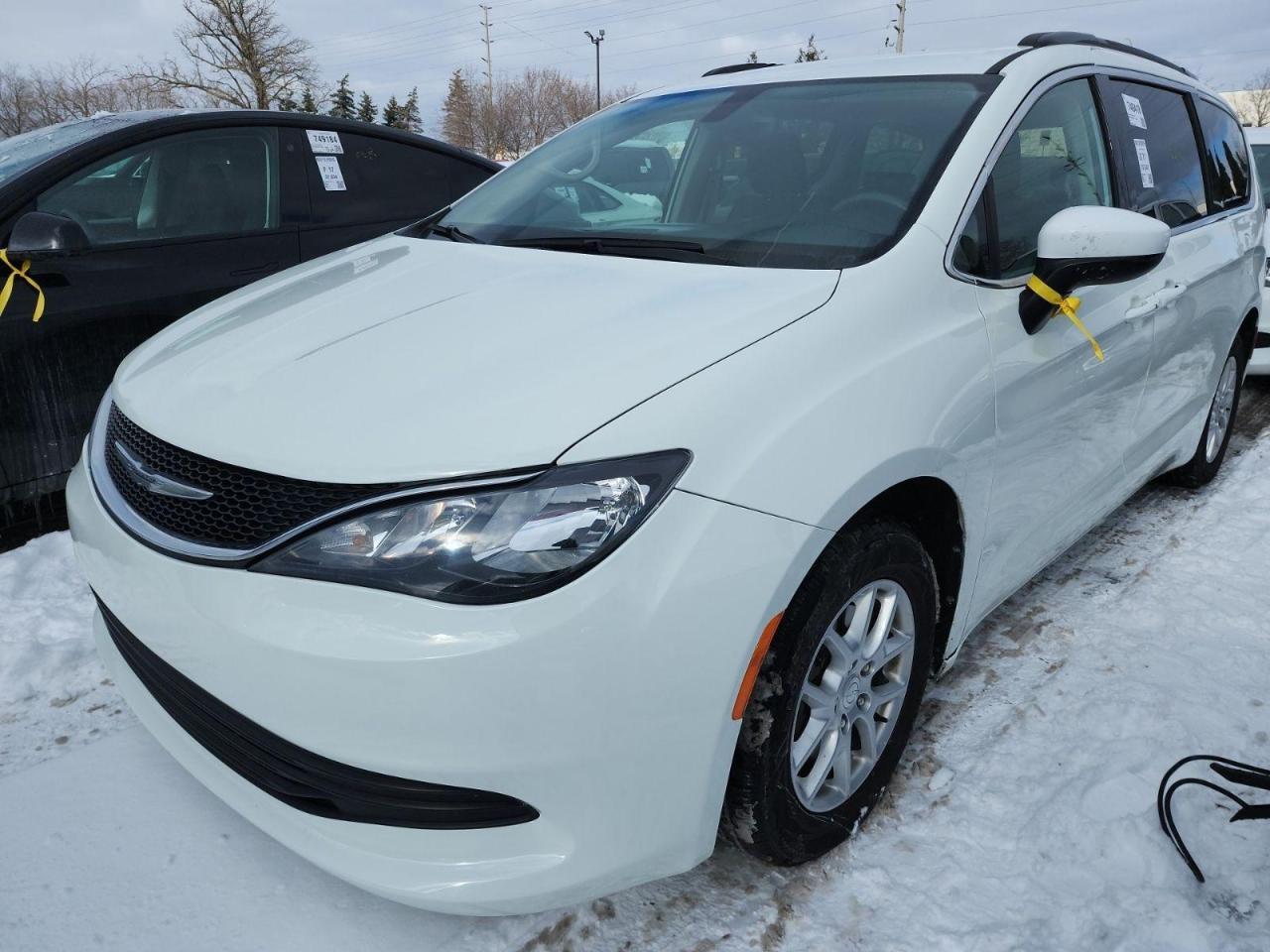 2017 Chrysler Pacifica 4dr Wgn LX - Photo #1