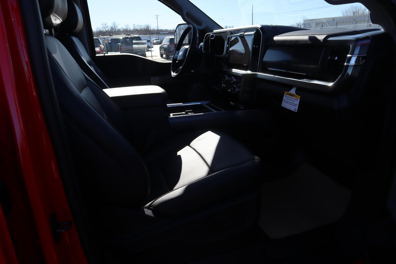 2025 Ford F-250 Super Duty SRW Lariat Photo5