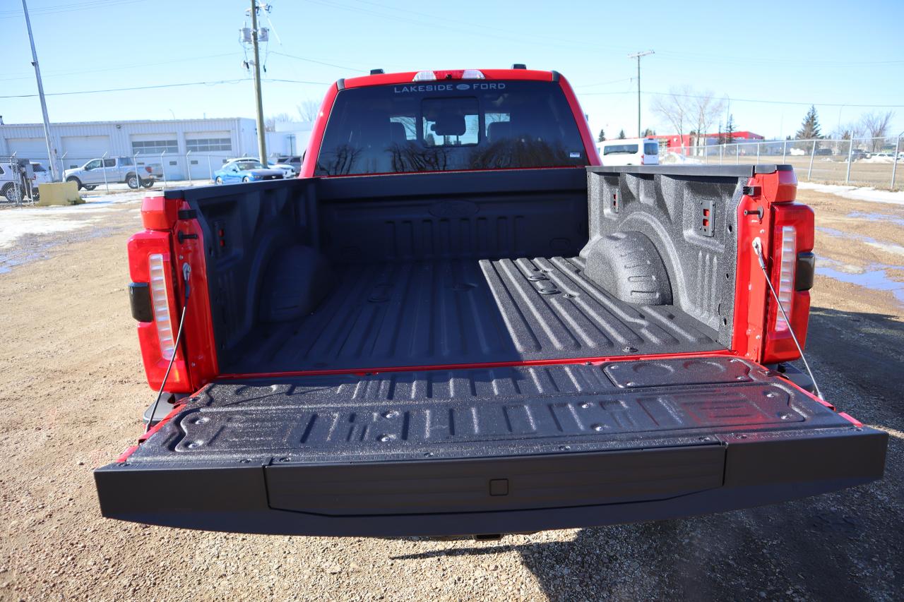 2025 Ford F-250 Super Duty SRW Lariat Photo5